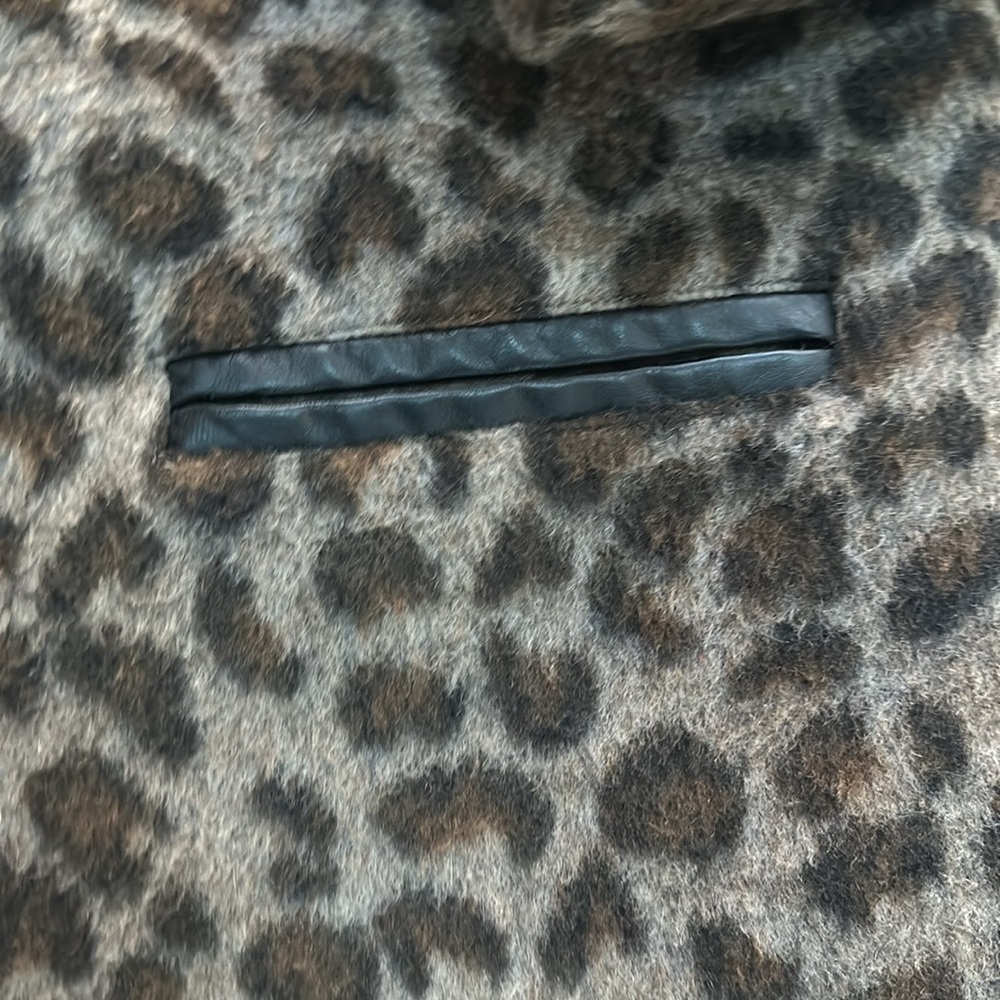 Leopard Jacket - Picture 2 of 6